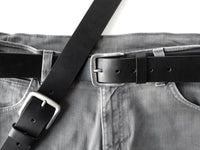 Bild in Galerie Ansicht laden, Büffel-Leder Gürtel, nickelarme Schließe, Breite 4cm vom KüstenKlaus
