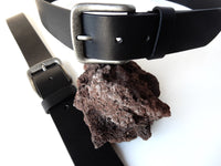 Bild in Galerie Ansicht laden, Büffel-Leder Gürtel, nickelarme Schließe, Breite 4cm vom KüstenKlaus
