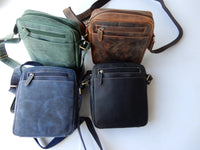 Bild in Galerie Ansicht laden, Hunter-Serie: Büffel-Leder-Tasche A5 in Grün
