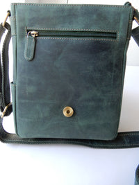 Bild in Galerie Ansicht laden, Umhängetasche aus Büffel-Leder
