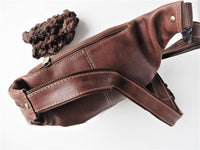 Bild in Galerie Ansicht laden, Bauchtasche aus Rindleder vom KüstenKlaus, hochwertig,Hinteransicht
