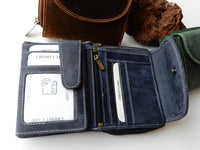 Bild in Galerie Ansicht laden, Handliche Büffel-Leder Börse, ein Raumwunder
