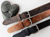 Bild in Galerie Ansicht laden, 4cm breiter Wasser-Büffel Ledergürtel, Voll-Leder, vom KüstenKlaus
