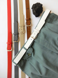 Bild in Galerie Ansicht laden, Modell &quot;Heide&quot; Rinderleder-Gürtel Kollektion B - KüstenKlaus
