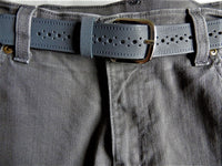 Bild in Galerie Ansicht laden, 3,5 cm breiter Rinderleder-Gürtel &quot;Schleswig&quot;
