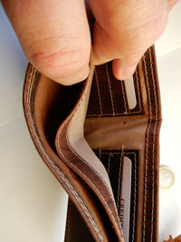 Bild in Galerie Ansicht laden, Hunter: Argentina Voll-Leder Börse ohne Riegel im Querformat
