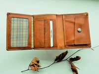 Bild in Galerie Ansicht laden, Hochformat Kombi-Börse aus geöltem Rinder-Leder mit RFID-Schutz
