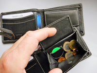 Bild in Galerie Ansicht laden, Kleine Querformatbörse in Soft-Leder
