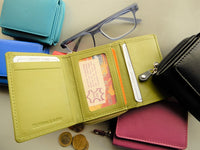 Bild in Galerie Ansicht laden, Kleine Reißverschluß-Börse
