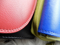 Bild in Galerie Ansicht laden, Handliche Damenbörse mit RFID Ausleseschutz
