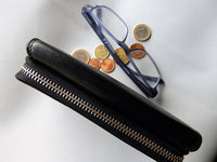 Bild in Galerie Ansicht laden, Damenbörse in Soft-Leder und Metall-Reißverschluß
