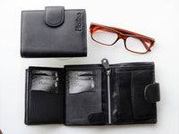 Bild in Galerie Ansicht laden, Börse mit Außenriegel aus hochwertigem, weichem Rindsleder in Schwarz - KüstenKlaus
