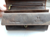 Bild in Galerie Ansicht laden, Hunter-Serie: Große Börse aus naturbelassenem Büffel-Leder
