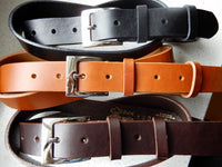 Bild in Galerie Ansicht laden, 3 cm breiter Stierleder-Gürtel  &quot;East Grinstead&quot;, exklusiv
