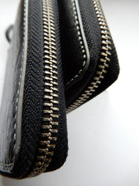 Bild in Galerie Ansicht laden, Karten-Etui oder Utensilien-Etui mit Metall-Reißverschluß
