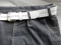 Bild in Galerie Ansicht laden, 4 cm breiter Gürtel mit  Löchern Modell &quot;Lunden&quot;
