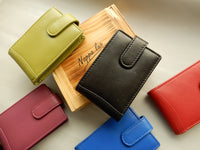 Bild in Galerie Ansicht laden, Karten-Etui 24 Fächer, Querformat mit RFID-Schutz
