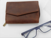 Bild in Galerie Ansicht laden, Hunter Serie: Große Börse aus Büffel-Leder
