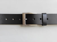 Bild in Galerie Ansicht laden, 4 cm breiter Rinderleder-Gürtel &quot;Tating&quot;

