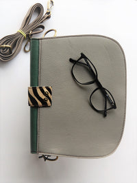 Bild in Galerie Ansicht laden, SORUKA Damen-Umhänge-Tasche &quot;Lona&quot; - KüstenKlaus
