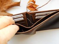 Bild in Galerie Ansicht laden, Hunter-Serie: Querformat Büffel-Leder Börse ohne Riegel mit RFID-Schutz
