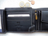 Bild in Galerie Ansicht laden, Gecko-Serie: Querformat-Börse mit Riegel in Soft-Leder RFID protect
