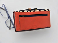 Bild in Galerie Ansicht laden, Damentasche auch bequem für Ihr Smartphone - KüstenKlaus
