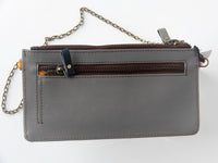 Bild in Galerie Ansicht laden, Schmale Damentasche mit Kette, handlich mit Platz für das Smartphone - KüstenKlaus
