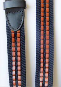 Bild in Galerie Ansicht laden, 3,5 cm breiter Bandgewebe-Gürtel, Marine-Blau mit Ledereinlage
