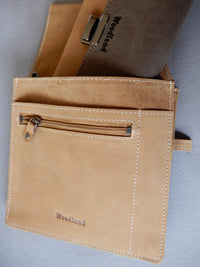 Bild in Galerie Ansicht laden, Woodland Büffel-Leder Holster
