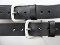 Bild in Galerie Ansicht laden, 4 cm breiter Gürtel &quot;Yutu&quot; aus Büffel-Leder mit nickelarmer Schließe - KüstenKlaus
